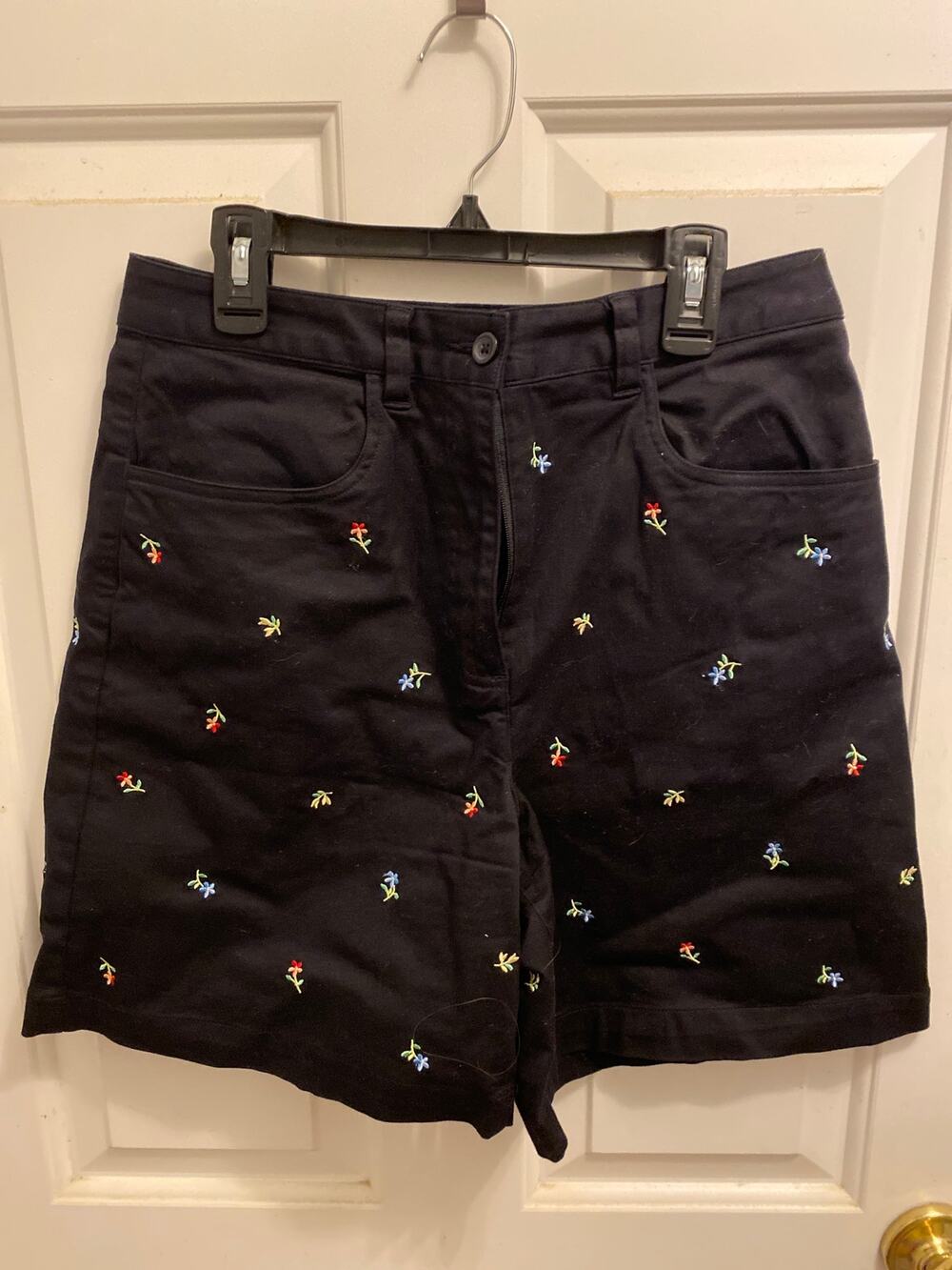 Talbots Womens Black Embroidered Novelty Stretch Chino Shorts Size 8